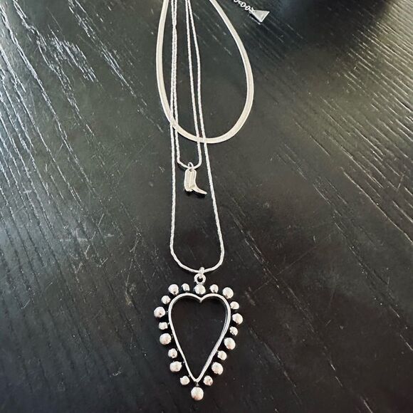 Anthropologie silver, Western Heart and Boot Charm Necklace. - Picture 5 of 5